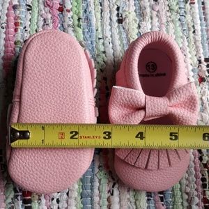 Shoes - 6.5 Pink Baby Toddler Bow Moccasins Minimalist Shoes - 6.5 Pink Baby Toddler Bow Moccasins Minimalist
